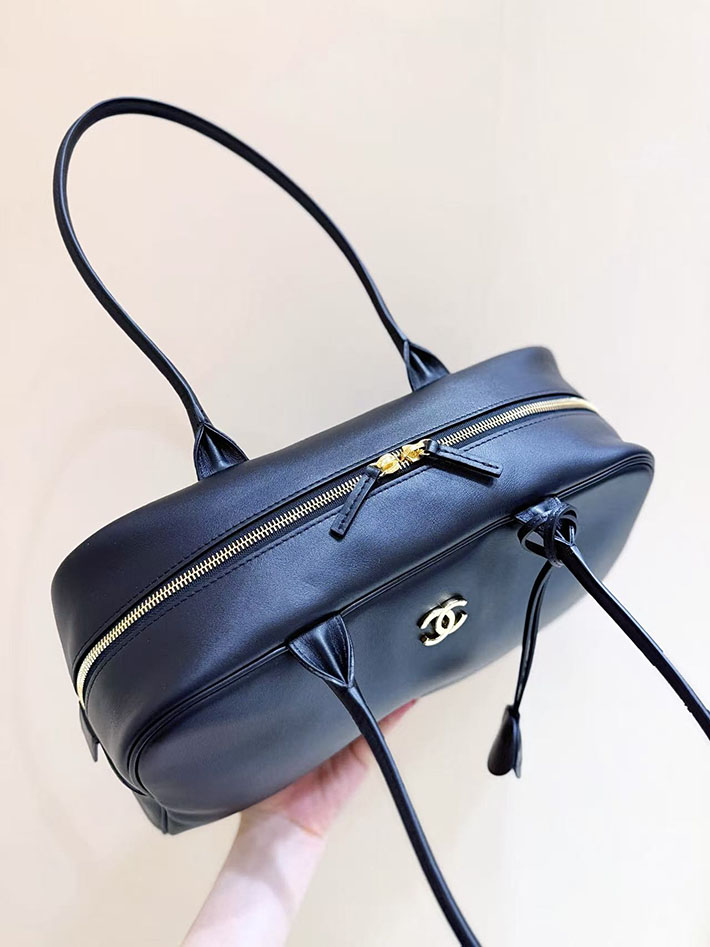 シャネル 新作バッグ 2026 CHANEL 2026年春夏 ラージ ボーリング バッグ ブラック AS6211-B23874-94305 シャネル ボーリング バッグ 新作 - 画像 (6)