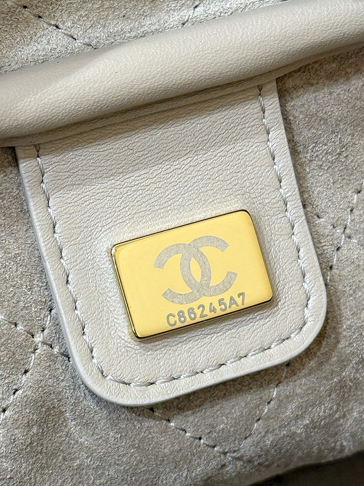 シャネル 新作バッグ 2026 CHANEL 2026年春夏 ラージ ボーリング バッグ ブラック AS6211-B23874-94305 シャネル ボーリング バッグ 新作 - 画像 (3)