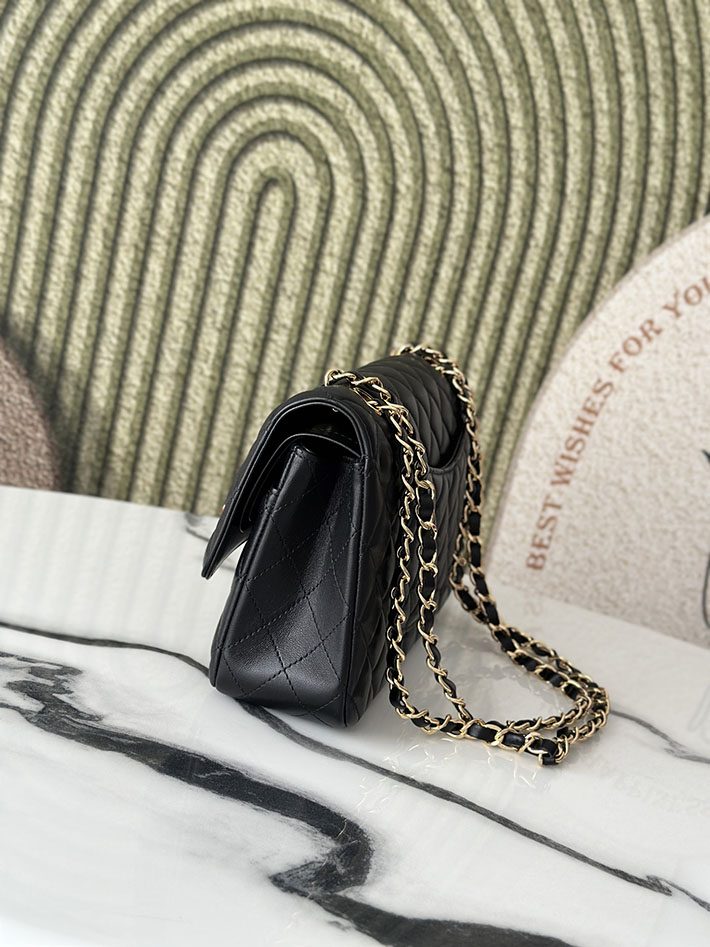 シャネル 新作バッグ 2026 CHANEL 11.12 クラシック ハンドバッグ ブラック A01112-B24048-94305 シャネル バッグ マトラッセ 定価 - 画像 (9)