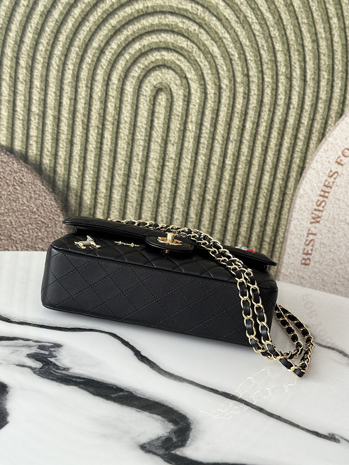シャネル 新作バッグ 2026 CHANEL 11.12 クラシック ハンドバッグ ブラック A01112-B24048-94305 シャネル バッグ マトラッセ 定価 - 画像 (6)