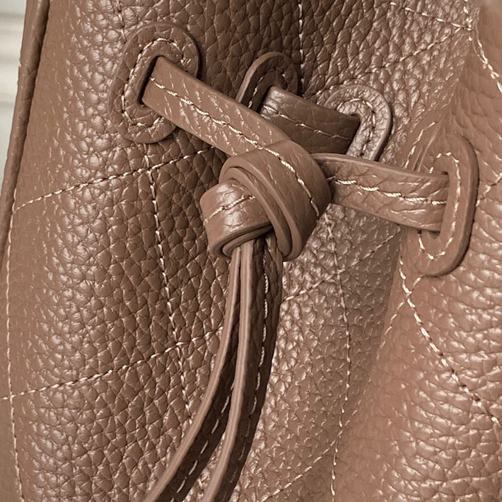 シャネル 新作バッグ 2026 CHANEL スモール ショッピング バッグ モカベージュ AS6288-B24248-NZG77 シャネルバッグ 人気ランキング - 画像 (7)