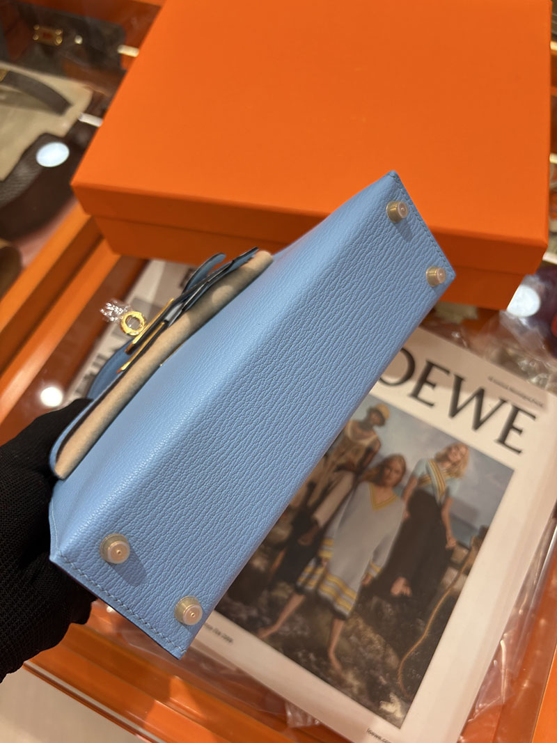 ミニケリー 定価 HERMES ケリーミニ2 外縫い ニューブルージーン シェブルミゾル ゴールド金具 H073628CCD2 エルメス ケリーミニ2 - 画像 (3)