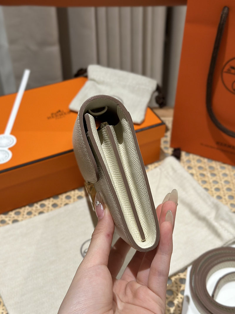 エルメス安い HERMES コンスタンスロング トゥーゴー クレ ヴォーエプソン ゴールド金具 H080201CC10 コンスタンス トゥーゴー 使い勝手 - 画像 (8)