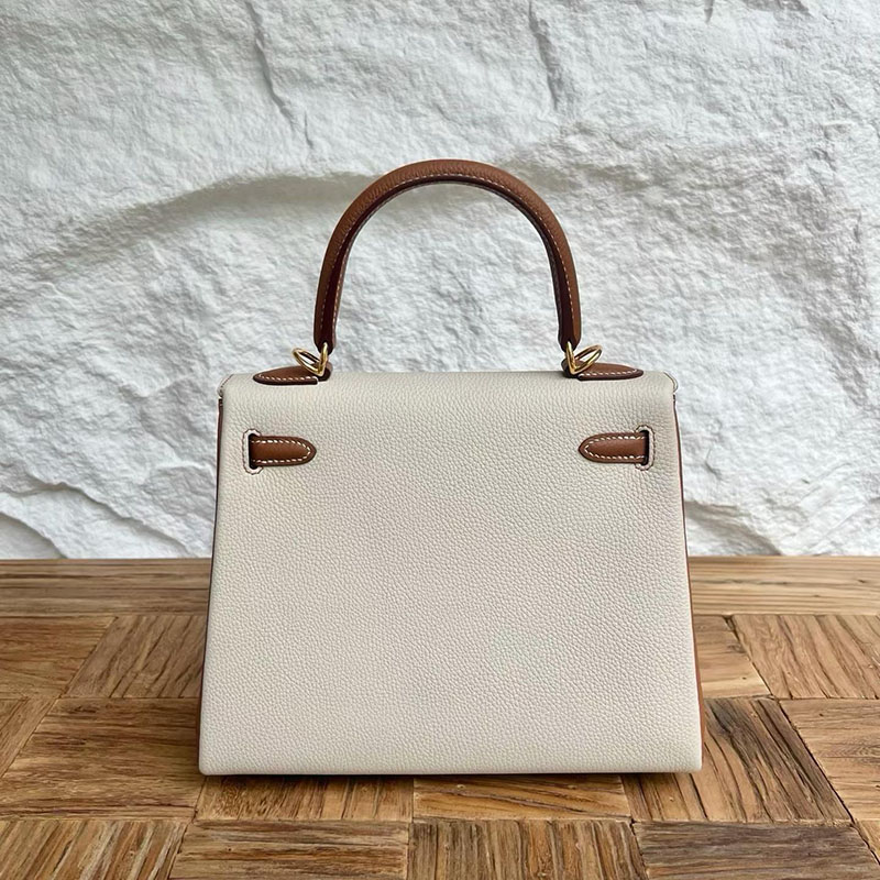 エルメスの人気バッグ HERMES ケリー25 内縫い クレ/ゴールド トゴ ゴールド金具 2635075 エルメス ケリー25 - 画像 (8)
