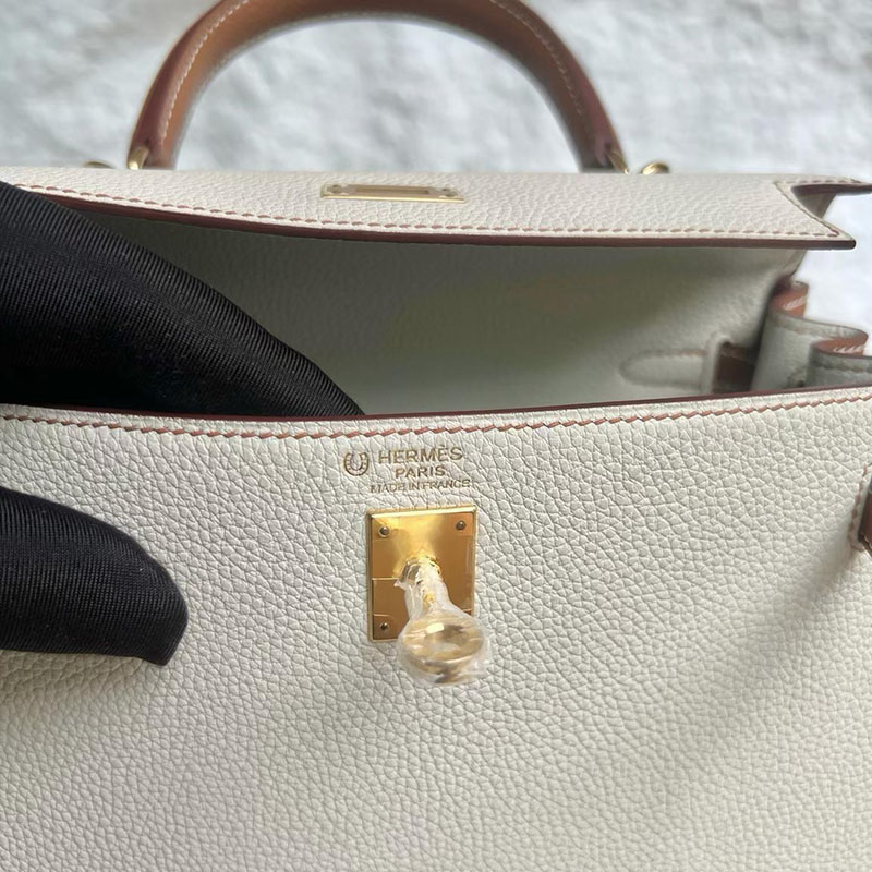 エルメスの人気バッグ HERMES ケリー25 内縫い クレ/ゴールド トゴ ゴールド金具 2635075 エルメス ケリー25 - 画像 (3)