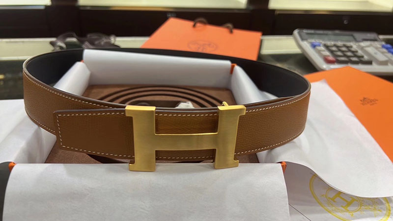 最高級エルメススーパーコピー HERMES リバーシブル 38mm ベルト Hバックル コンスタンス ベルト メンズ 2635101 エルメスベルトコピー - 画像 (4)