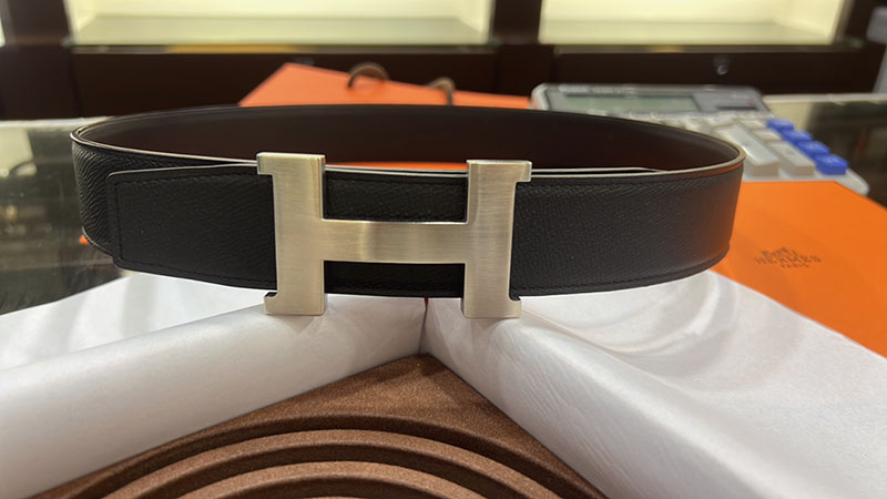 最高級エルメススーパーコピー HERMES リバーシブル 38mm ベルト Hバックル コンスタンス ベルト メンズ 2635102 エルメス ベルト 交換 - 画像 (4)