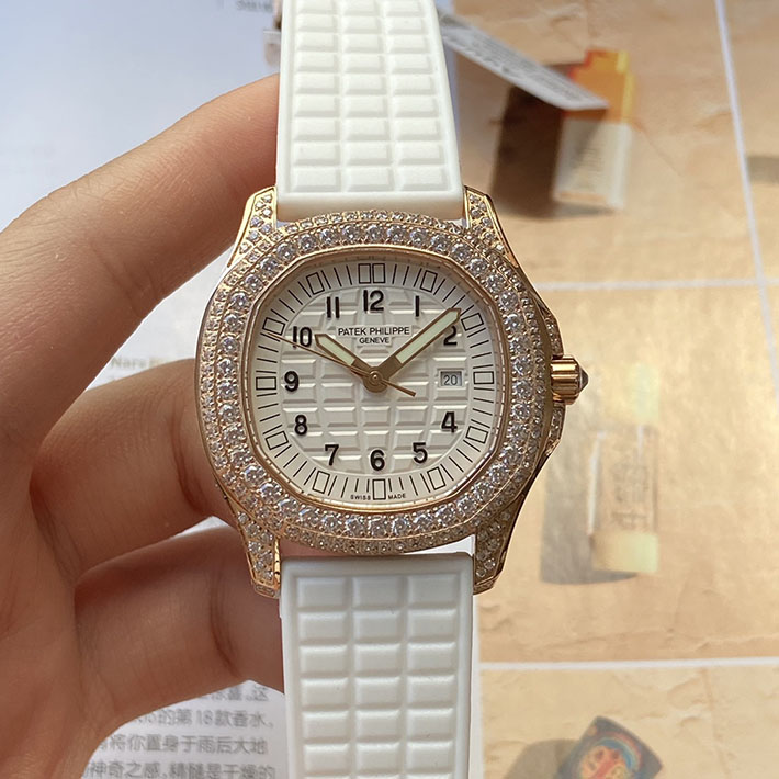 最高級パテックフィリップスーパーコピー PATEK PHILIPPE アクアノート ルーチェ ピュア・ホワイト 2635335 パテックフィリップ レディース 人気 - 画像 (9)