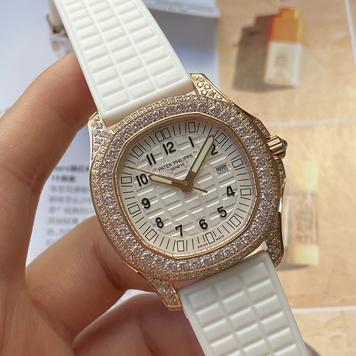 最高級パテックフィリップスーパーコピー PATEK PHILIPPE アクアノート ルーチェ ピュア・ホワイト 2635335 パテックフィリップ レディース 人気 - 画像 (8)