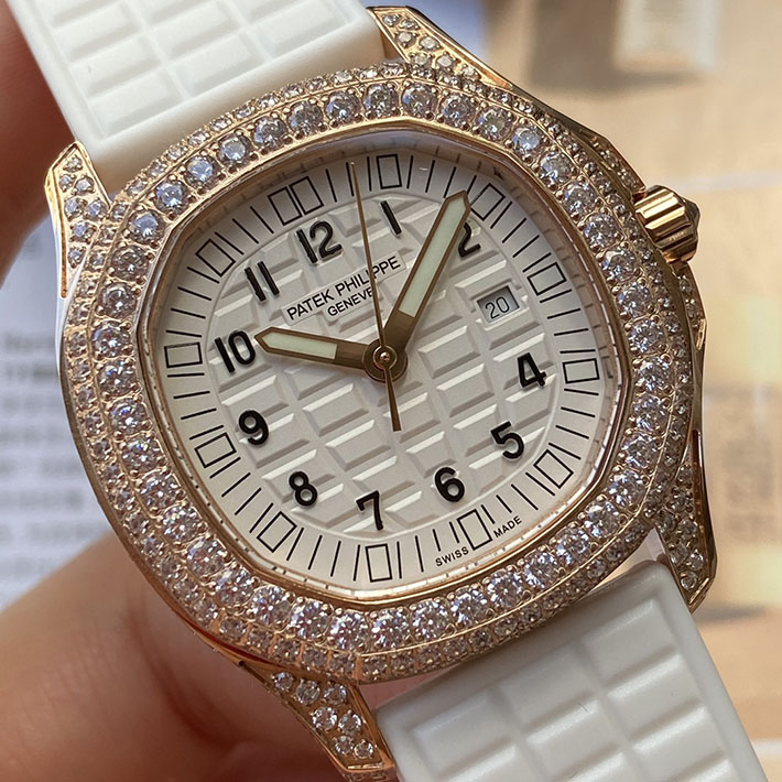 最高級パテックフィリップスーパーコピー PATEK PHILIPPE アクアノート ルーチェ ピュア・ホワイト 2635335 パテックフィリップ レディース 人気 - 画像 (6)