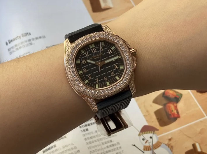 パテックフィリップ レディース 定価