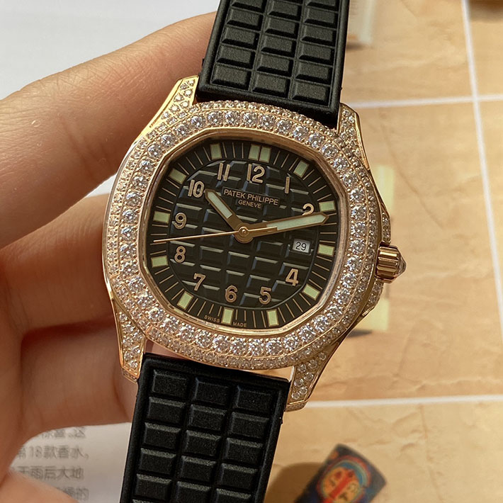 最高級パテックフィリップスーパーコピー PATEK PHILIPPE アクアノート ルーチェ ピュア・ブラウン 2635336 パテックフィリップ レディース 定価 - 画像 (7)