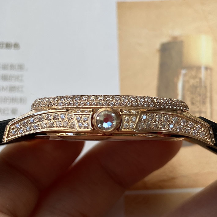 最高級パテックフィリップスーパーコピー PATEK PHILIPPE アクアノート ルーチェ ピュア・ブラウン 2635336 パテックフィリップ レディース 定価 - 画像 (5)