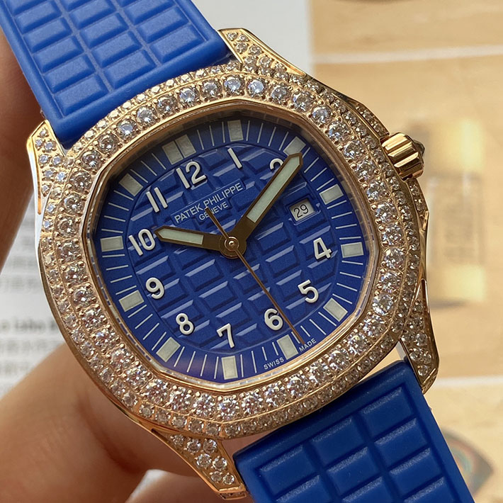 最高級パテックフィリップスーパーコピー PATEK PHILIPPE アクアノート ルーチェ ピュア・ブルー 2635337 パテックフィリップ レディース 新作 - 画像 (6)