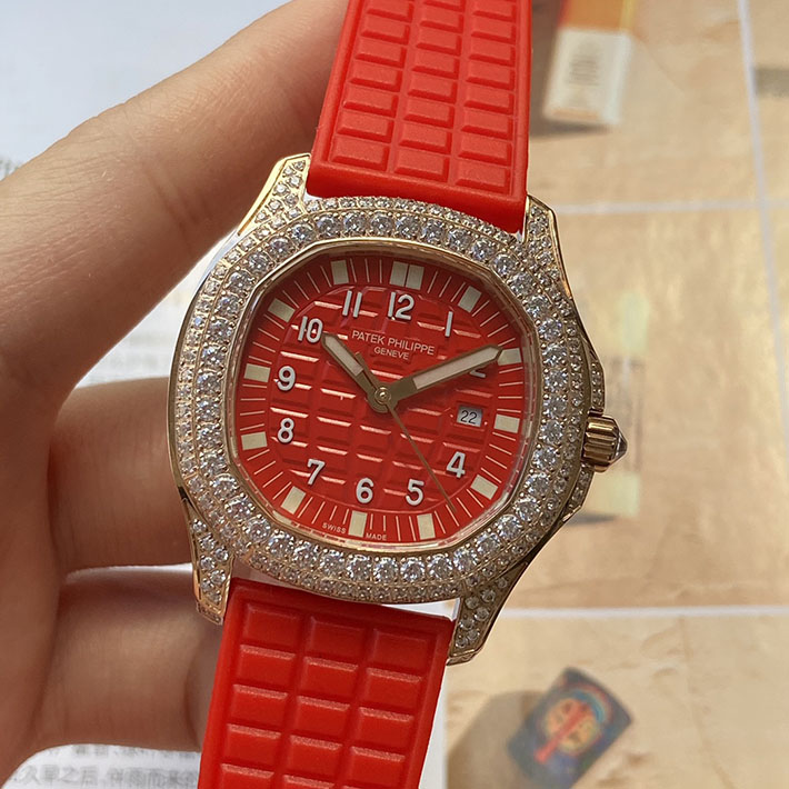 最高級パテックフィリップスーパーコピー PATEK PHILIPPE アクアノート ルーチェ ピュア・レッド 2635340 パテックフィリップ レディース ノーチラス - 画像 (7)