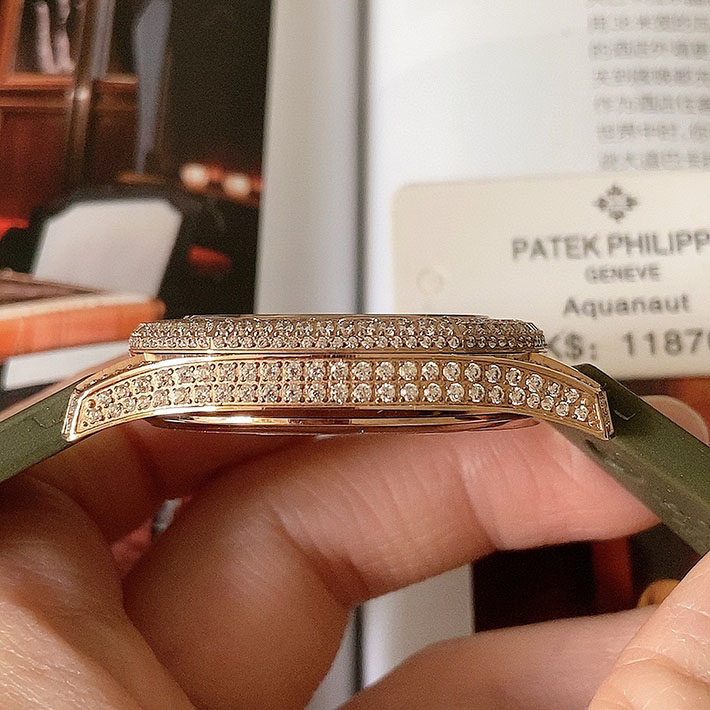 最高級パテックフィリップスーパーコピー PATEK PHILIPPE アクアノート ルーチェ ピュア・カーキ 2635341 パテックフィリップコピー代引き - 画像 (3)