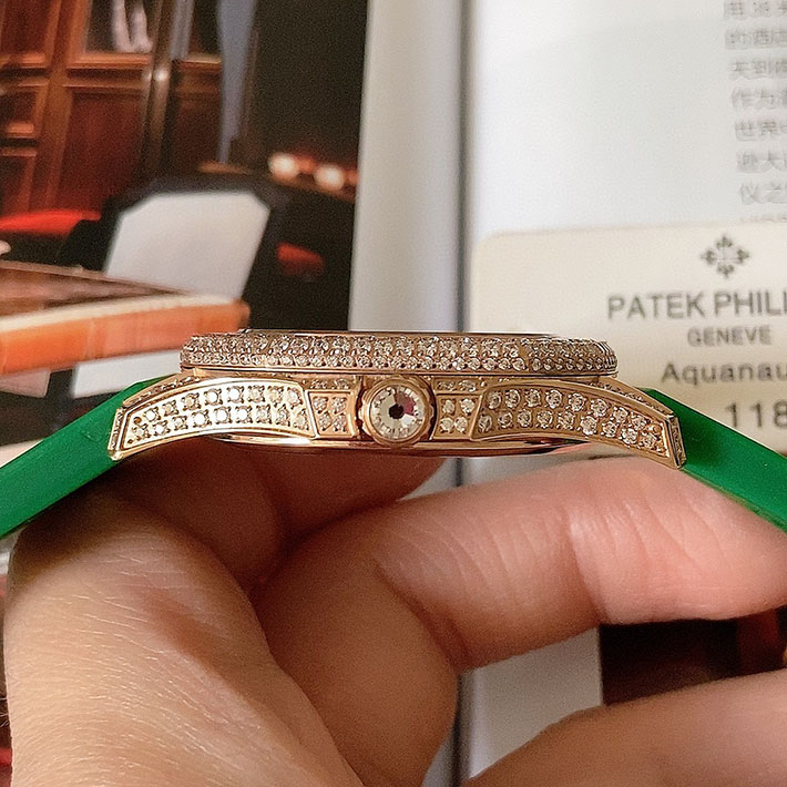 最高級パテックフィリップスーパーコピー PATEK PHILIPPE アクアノート ルーチェ ピュア・グリーン 2635342 パテックフィリップ レディース コピー - 画像 (4)