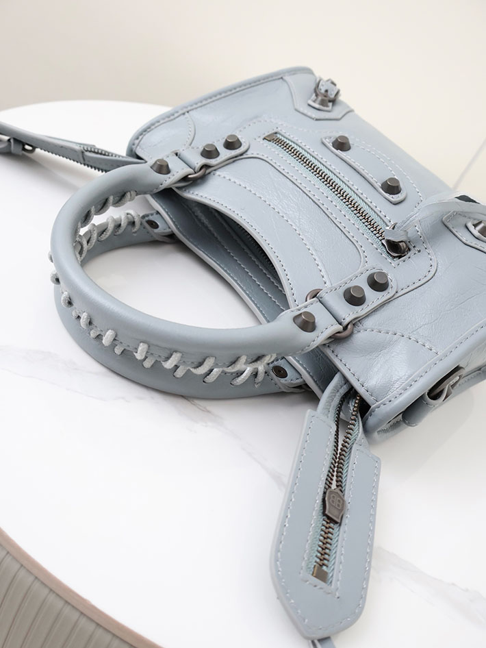 最高級 バレンシアガバッグコピー BALENCIAGA Le City バッグ ミニ 2026新作 ブルー グレー 8657632ACFH4751 バレンシアガ バッグ アウトレット - 画像 (6)