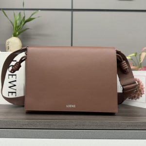 ロエベ バッグ メンズ ビジネス