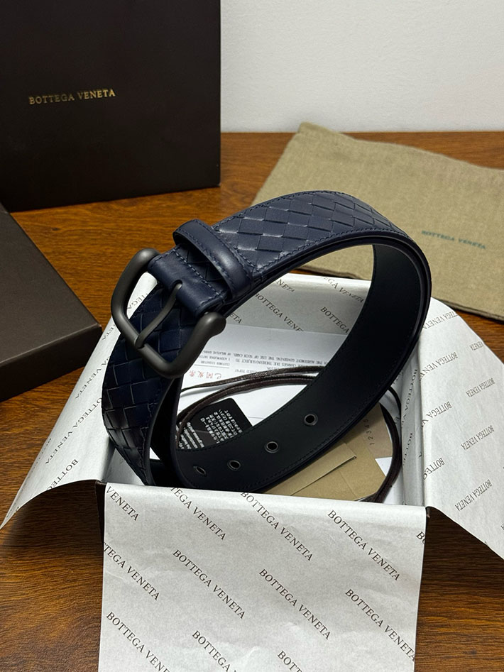 最高級ボッテガヴェネタコピー Bottega Veneta ベルト イントレチャートレザーベルト ネイビー ブラック 2635406 ボッテガ ベルト 人気 - 画像 (3)