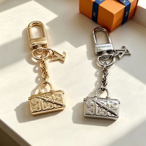 ルイヴィトン キーホルダー レディース