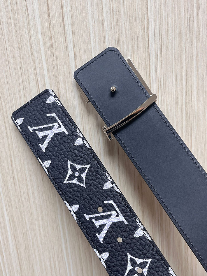 最高級ルイヴィトンスーパーコピー LV ベルト イニシャル モノグラム グロウ イン ザ ダーク 40MM リバーシブル 2635428 ルイヴィトン ベルト リバーシブル - 画像 (4)
