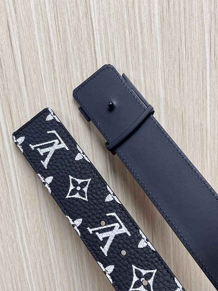 最高級ルイヴィトンスーパーコピー LV ベルト イニシャル モノグラム グロウ イン ザ ダーク 40MM リバーシブル 2635429 ルイヴィトン ベルト アウトレット - 画像 (4)