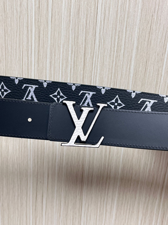 最高級ルイヴィトンスーパーコピー LV ベルト イニシャル モノグラム グロウ イン ザ ダーク 40MM リバーシブル 2635429 ルイヴィトン ベルト アウトレット - 画像 (2)
