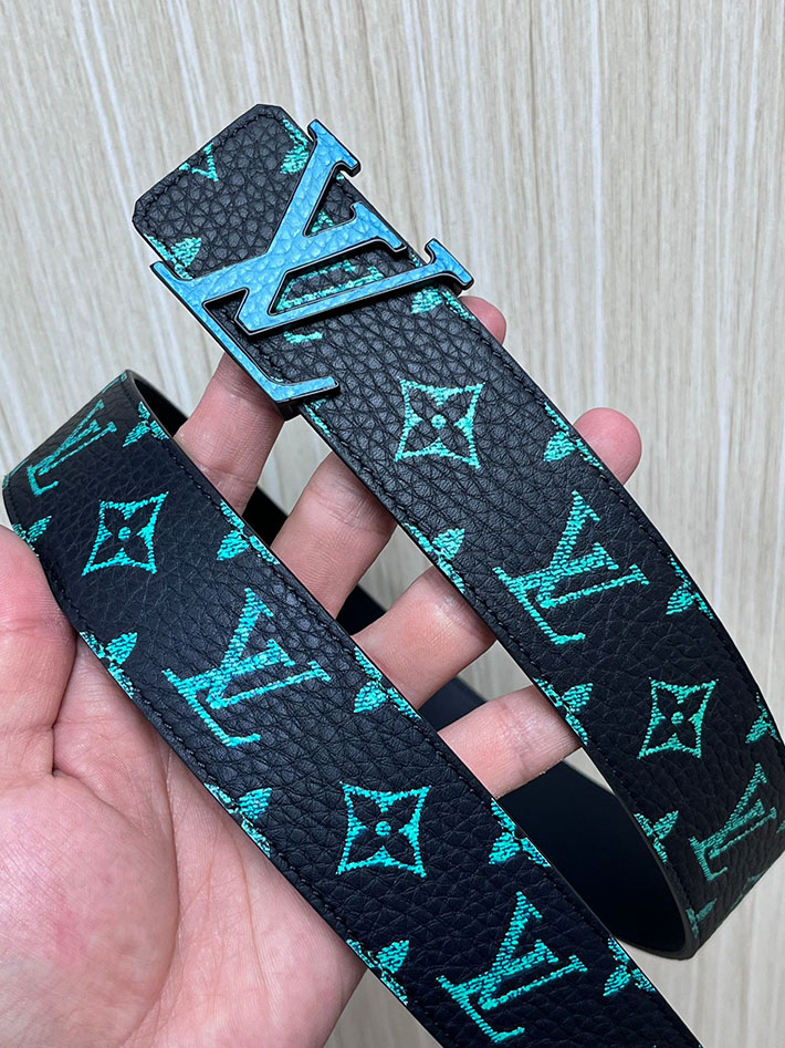 最高級ルイヴィトンスーパーコピー LV ベルト イニシャル モノグラム グロウ イン ザ ダーク 40MM リバーシブル 2635431 ルイヴィトン ベルト 値段 - 画像 (7)