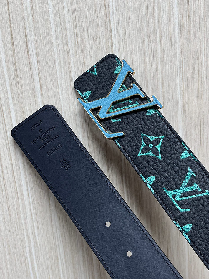 最高級ルイヴィトンスーパーコピー LV ベルト イニシャル モノグラム グロウ イン ザ ダーク 40MM リバーシブル 2635432 ルイヴィトン ベルト 新作 - 画像 (6)