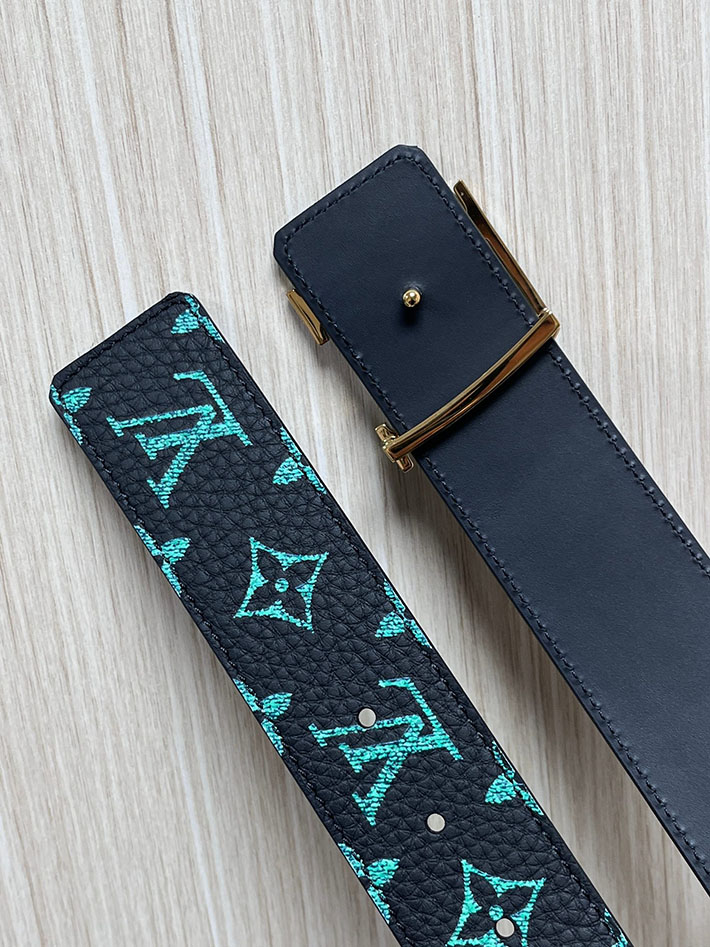 最高級ルイヴィトンスーパーコピー LV ベルト イニシャル モノグラム グロウ イン ザ ダーク 40MM リバーシブル 2635432 ルイヴィトン ベルト 新作 - 画像 (5)