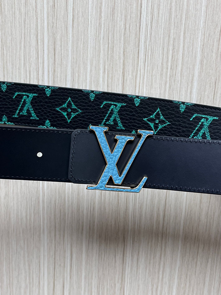 最高級ルイヴィトンスーパーコピー LV ベルト イニシャル モノグラム グロウ イン ザ ダーク 40MM リバーシブル 2635432 ルイヴィトン ベルト 新作 - 画像 (3)
