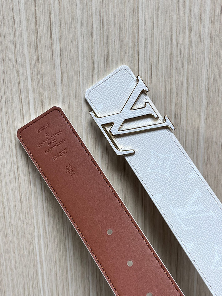 最高級ルイヴィトンスーパーコピー LV ベルト イニシャル モノグラム グロウ イン ザ ダーク 40MM リバーシブル 2635435 ヴィトン ベルト メンズ 人気 - 画像 (5)