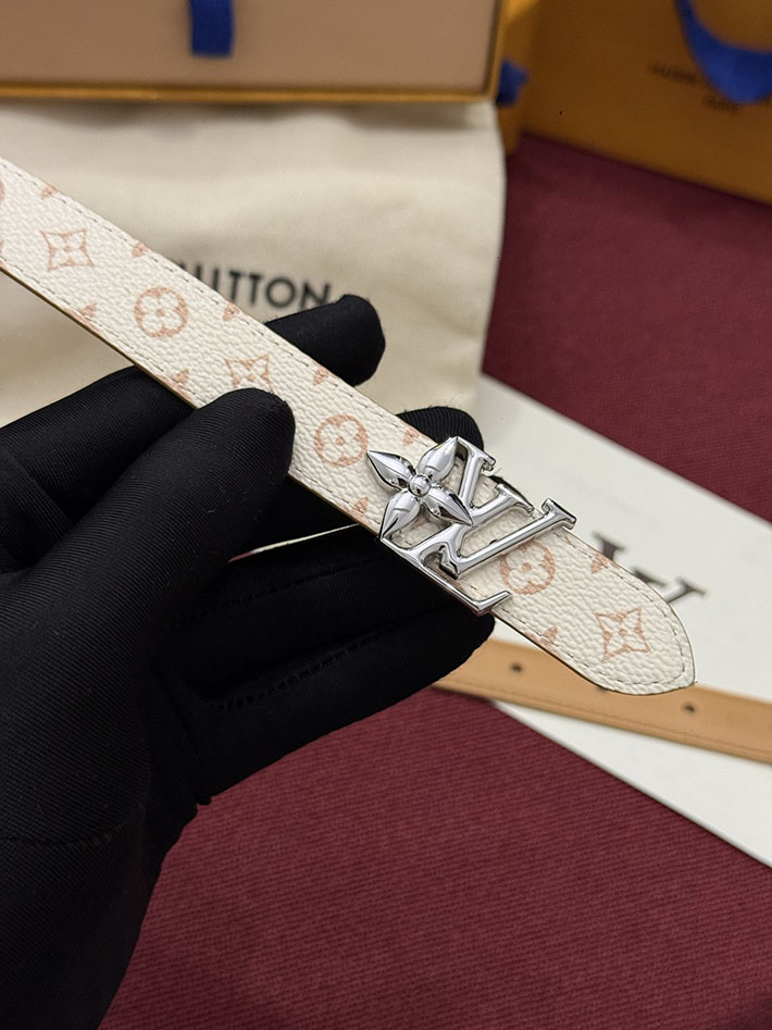 最高級ルイヴィトンスーパーコピー LV レディース ベルト・LV ブルーム 20MM リバーシブル 2635461 ルイヴィトン ベルト リバーシブル - 画像 (7)