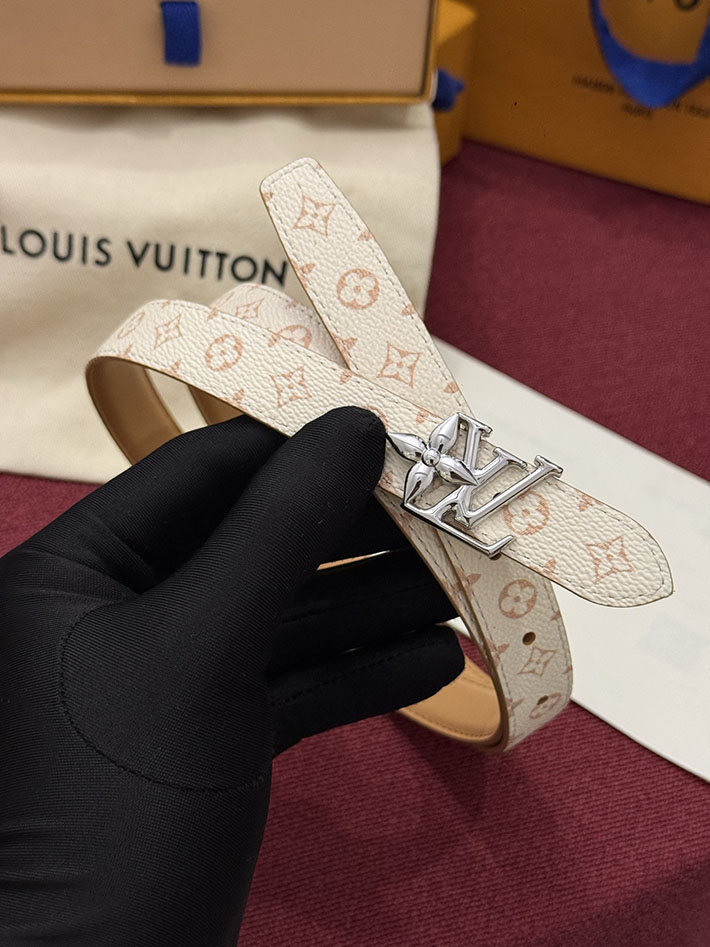 最高級ルイヴィトンスーパーコピー LV レディース ベルト・LV ブルーム 20MM リバーシブル 2635461 ルイヴィトン ベルト リバーシブル - 画像 (5)