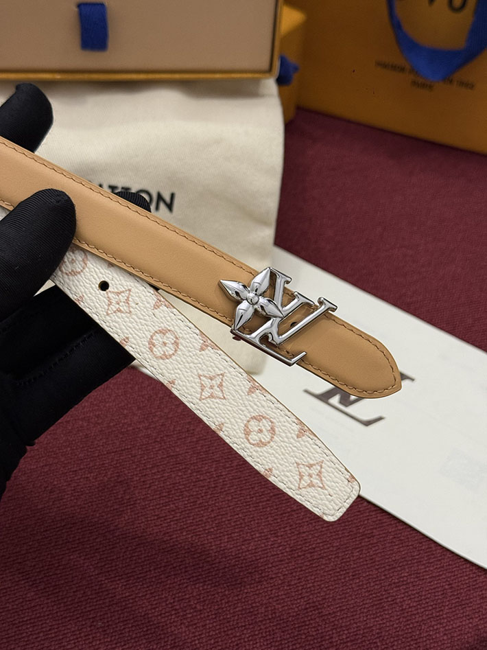 最高級ルイヴィトンスーパーコピー LV レディース ベルト・LV ブルーム 20MM リバーシブル 2635461 ルイヴィトン ベルト リバーシブル - 画像 (3)