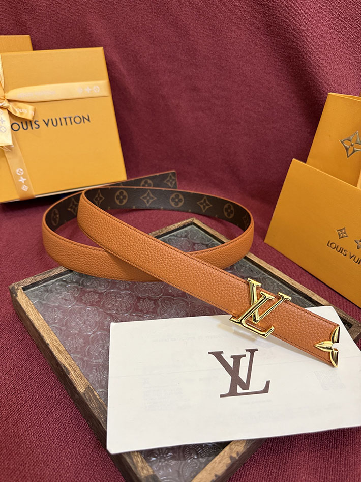最高級ルイヴィトンスーパーコピー LV レディース ベルト・プリティー LV 30MM リバーシブル 2635473 ヴィトン ベルト セール - 画像 (7)