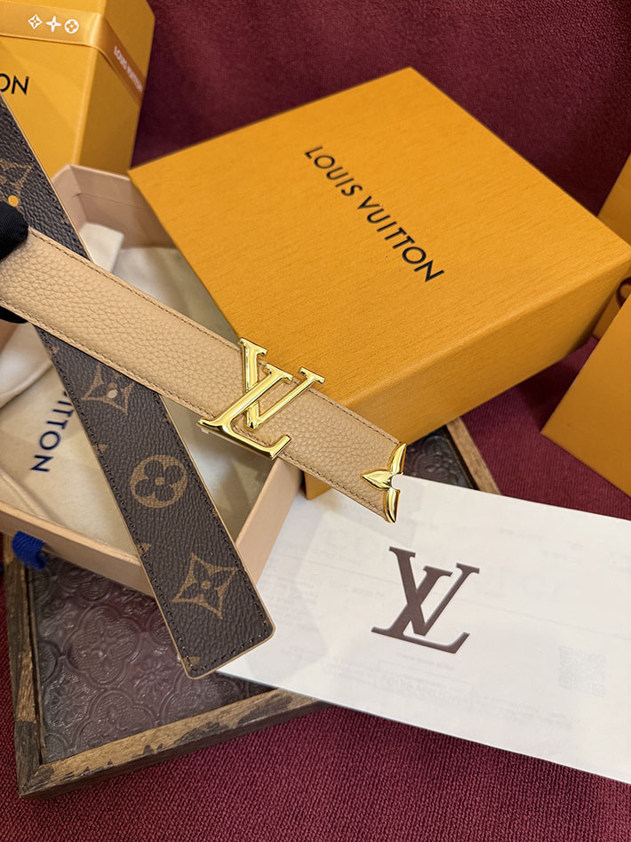 最高級ルイヴィトンスーパーコピー LV レディース ベルト・プリティー LV 30MM リバーシブル 2635474 ヴィトン ベルト 公式 - 画像 (5)