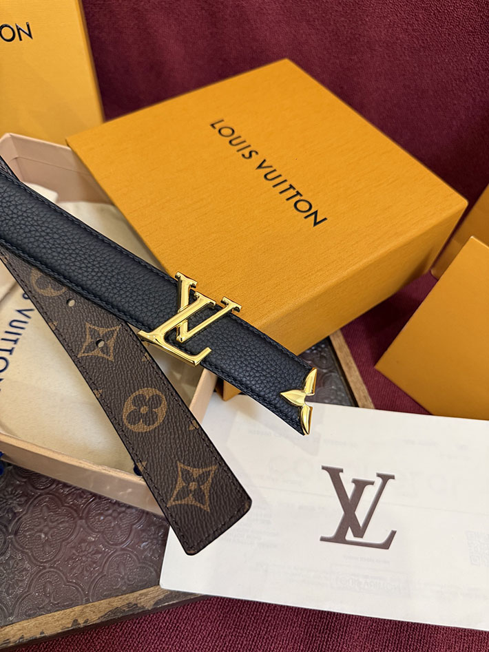 最高級ルイヴィトンスーパーコピー LV レディース ベルト・プリティー LV 30MM リバーシブル 2635475 ヴィトン ベルト アウトレット - 画像 (5)