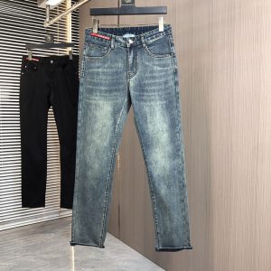 プラダ デニムパンツ