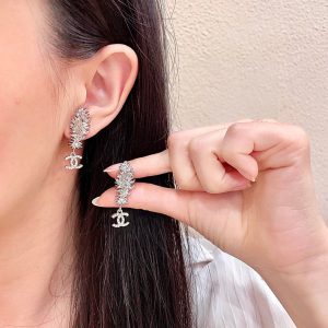 シャネル ピアス ロゴ