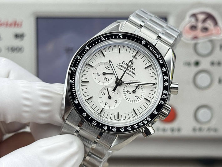 最高級オメガスーパーコピー OMEGA スピードマスター ムーンウォッチ プロフェッショナル シルバー 310.60.42.50.02.001 オメガ 時計 メンズ - 画像 (8)