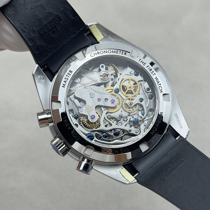最高級オメガスーパーコピー OMEGA スピードマスター ムーンウォッチ プロフェッショナル 42MM 310.63.42.50.02.001 オメガ 時計 メンズ 10万 - 画像 (3)