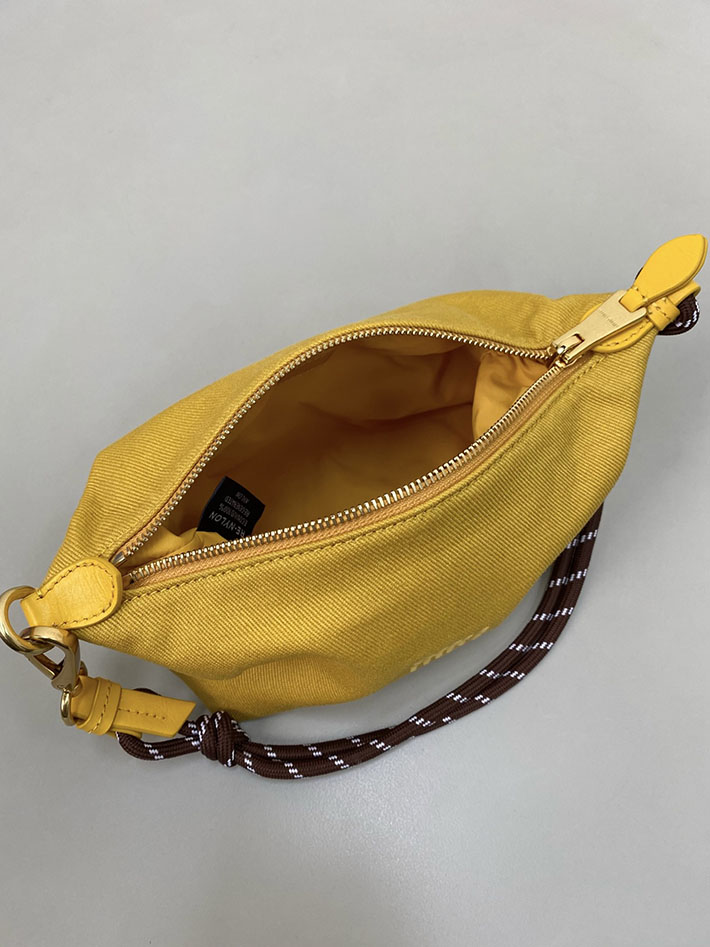 最高級MiuMiuスーパーコピー ミュウミュウ ポーチ ギャバジン ハンドバッグ トパーズ/ブランデー 5NE841 2IA7 F05B3 Miumiu ポーチ アウトレット - 画像 (3)
