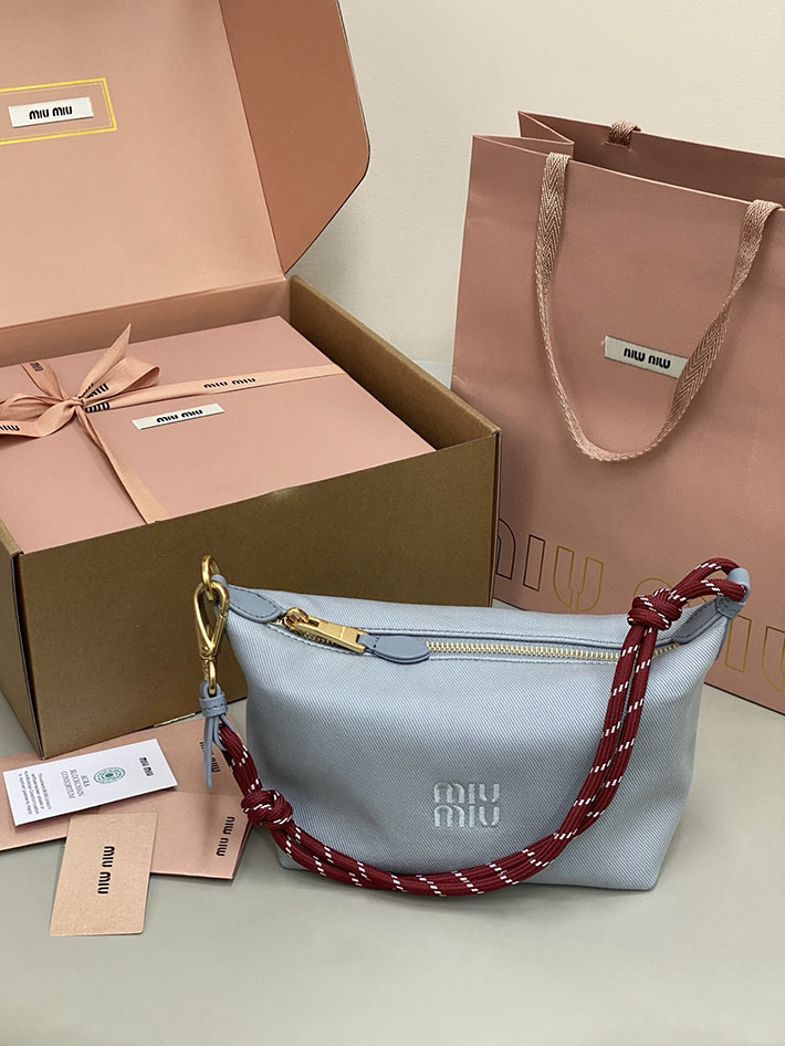 MiuMiu ポーチ ショルダー