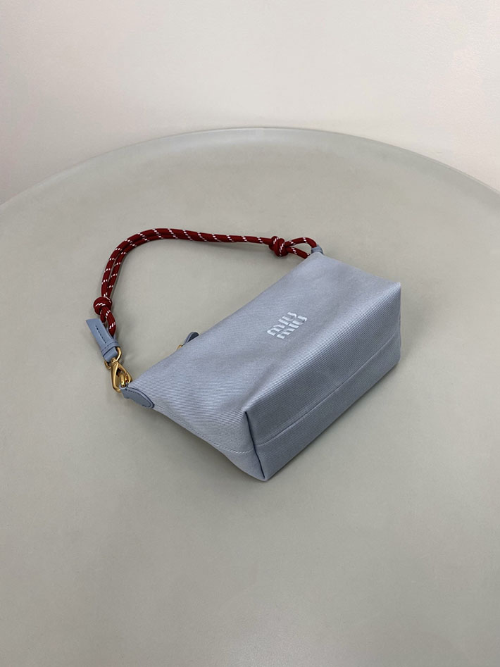 最高級MiuMiuスーパーコピー ミュウミュウ ポーチ ギャバジン ハンドバッグ アストラルブルー×アマラントレッド 5NE841 2IA7 F05DH MiuMiu ポーチ ショルダー - 画像 (7)