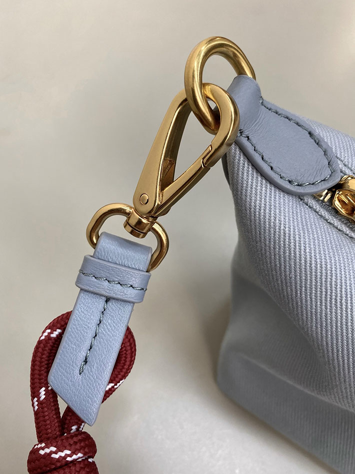 最高級MiuMiuスーパーコピー ミュウミュウ ポーチ ギャバジン ハンドバッグ アストラルブルー×アマラントレッド 5NE841 2IA7 F05DH MiuMiu ポーチ ショルダー - 画像 (5)