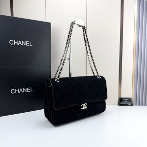 シャネル ショルダーバッグ 値段
