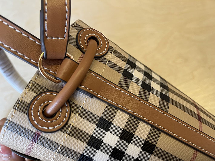最高級バーバリースーパーコピー Burberry TB チェック柄 バケットバッグ ベージュ×ブラウン 2635642 バーバリー TB ショルダーバッグ - 画像 (5)