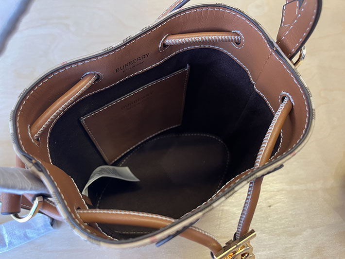 最高級バーバリースーパーコピー Burberry TB チェック柄 バケットバッグ ベージュ×ブラウン 2635642 バーバリー TB ショルダーバッグ - 画像 (4)